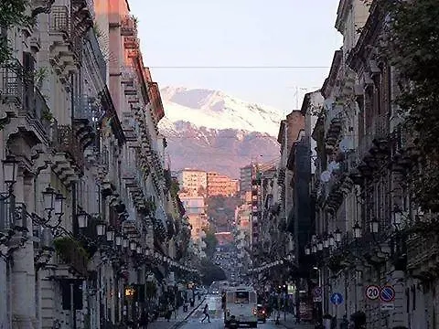 La Casa Nel Centro Lejlighed Catania 0*,